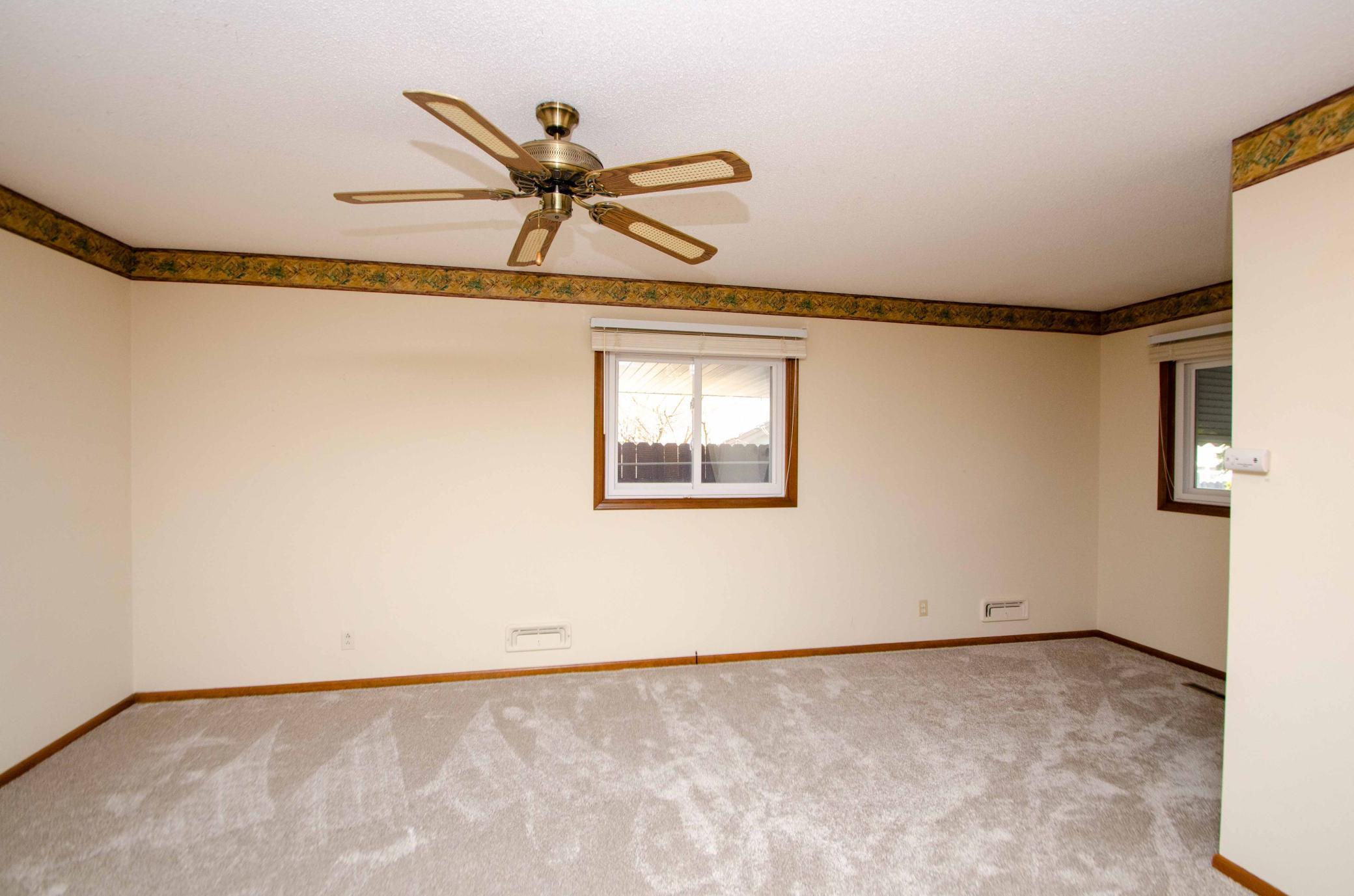 8232 Beard Road Bloomington, MN 55431 - Photo 28 of 51