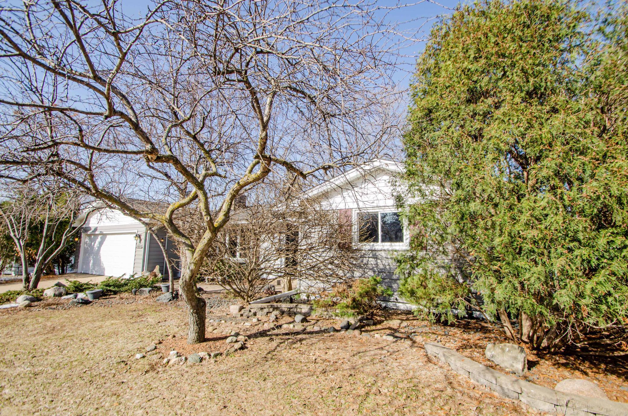 8232 Beard Road Bloomington, MN 55431 - Photo 3 of 51