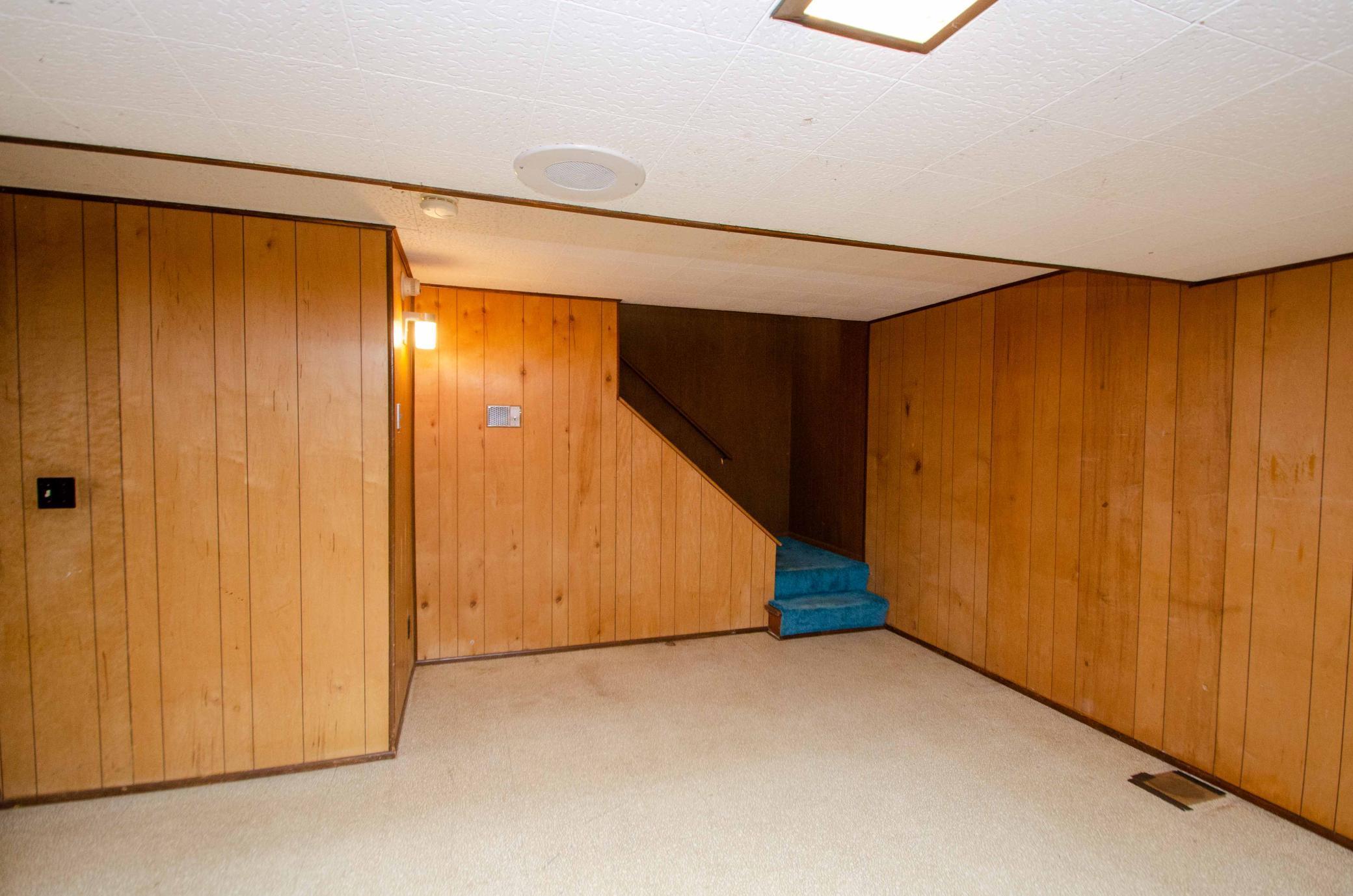 8232 Beard Road Bloomington, MN 55431 - Photo 43 of 51