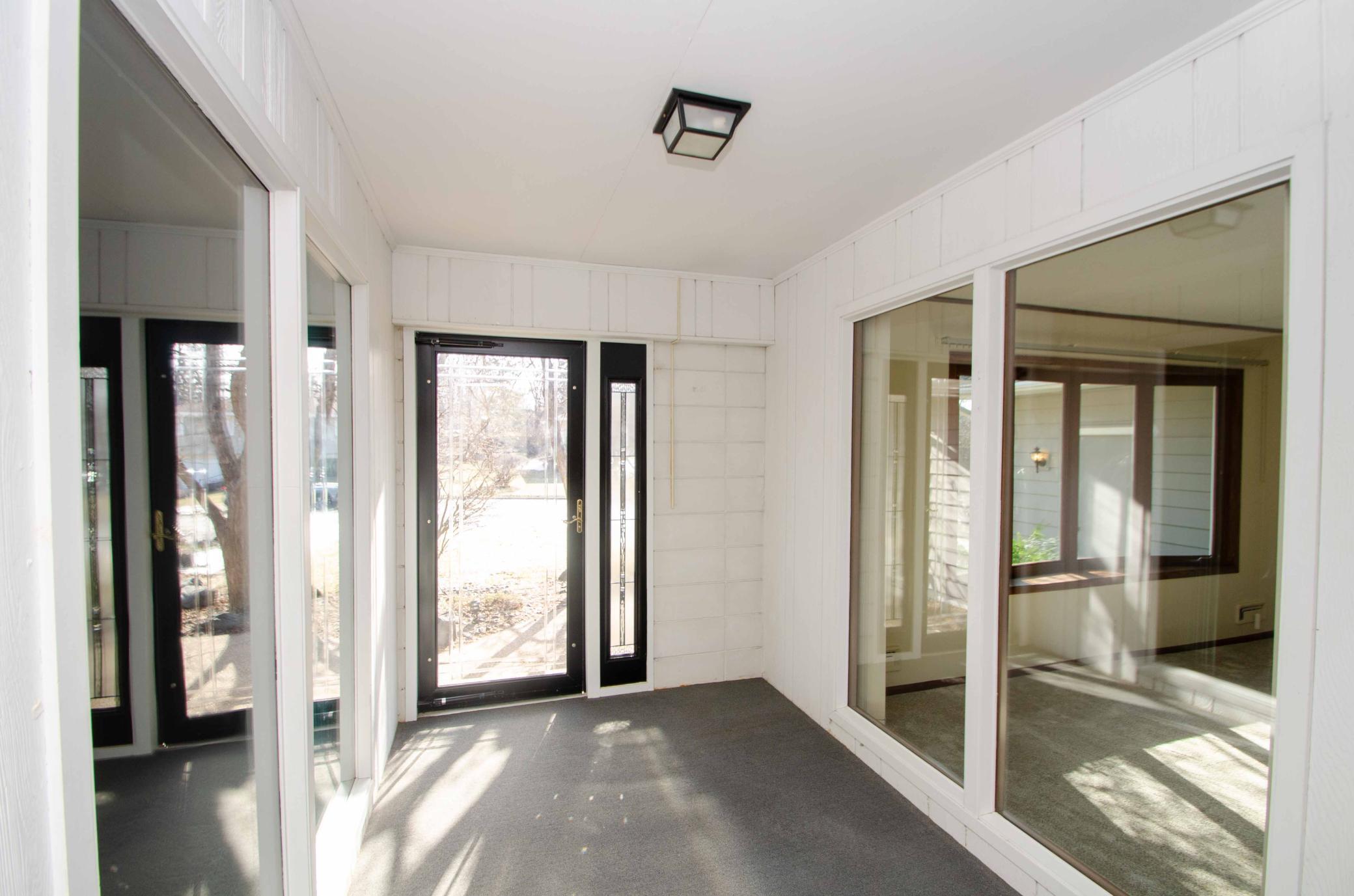 8232 Beard Road Bloomington, MN 55431 - Photo 7 of 51