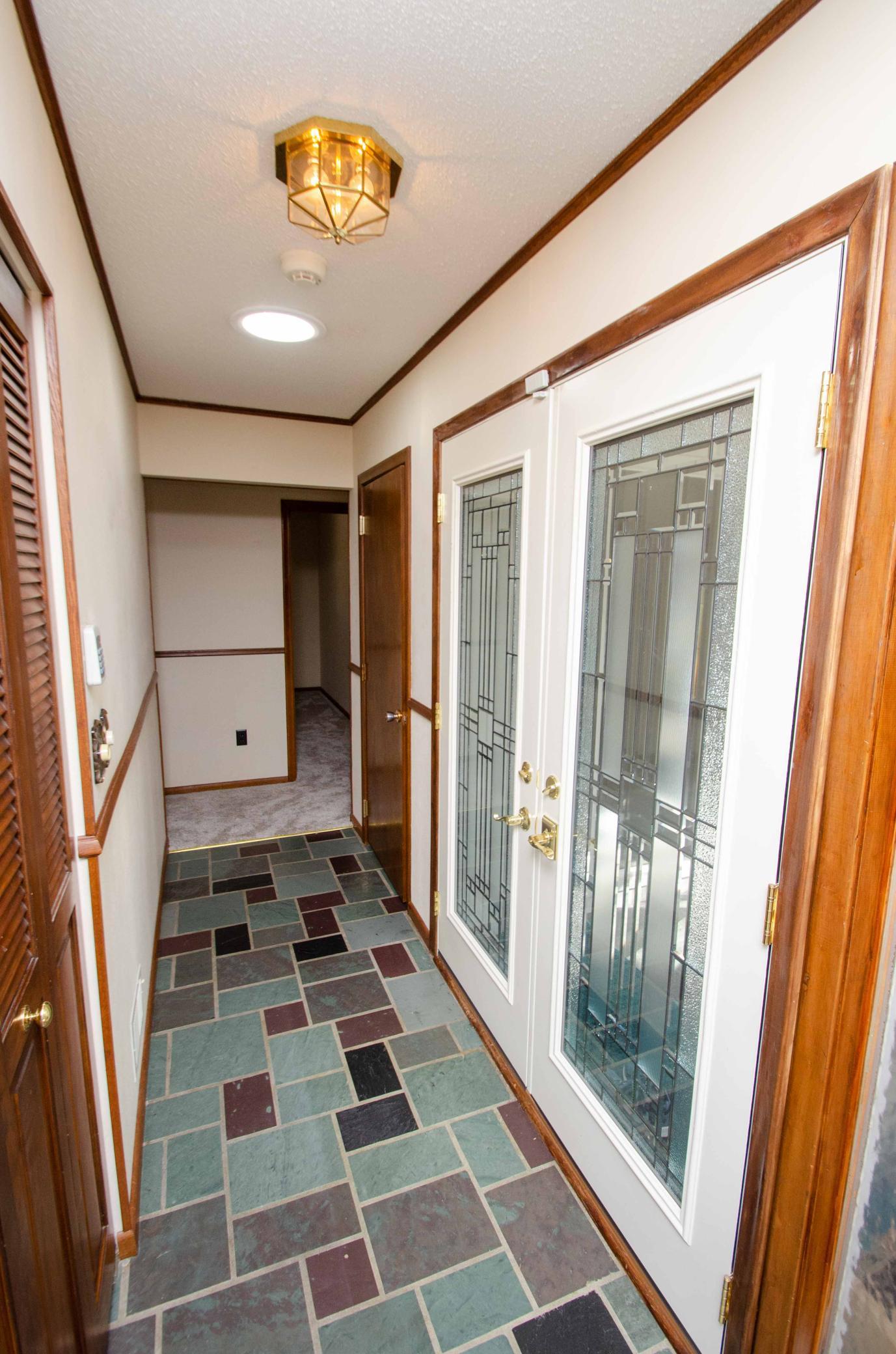 8232 Beard Road Bloomington, MN 55431 - Photo 9 of 51