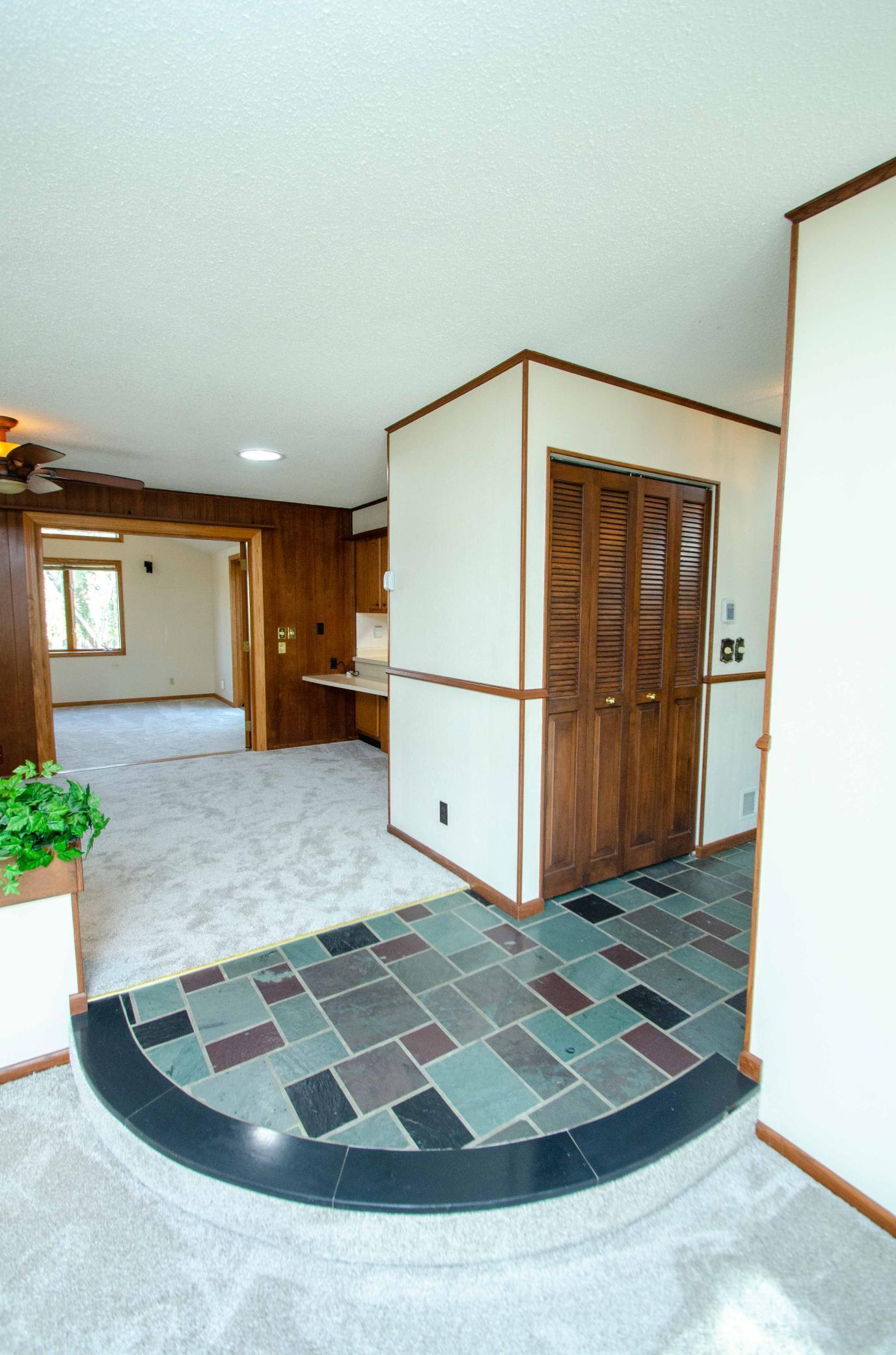 8232 Beard Road Bloomington, MN 55431 - Photo 10 of 51