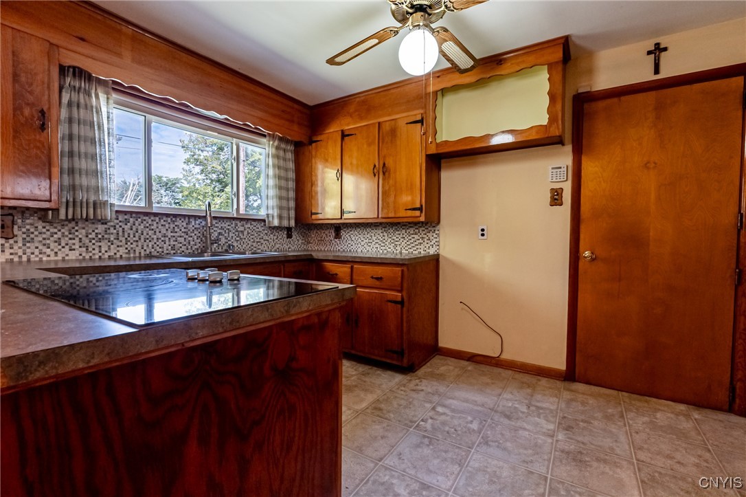 1515 Gibson Road Utica, NY 13501 - Photo 12 of 28