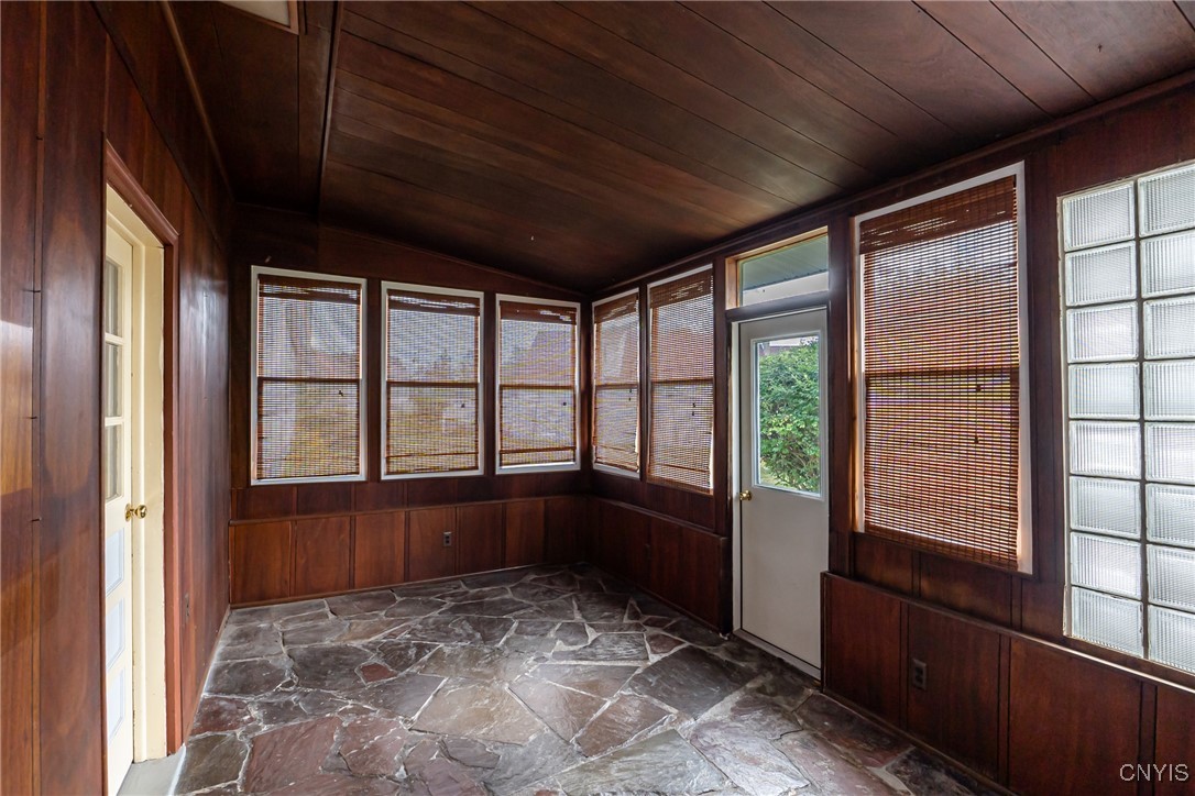 1515 Gibson Road Utica, NY 13501 - Photo 19 of 28