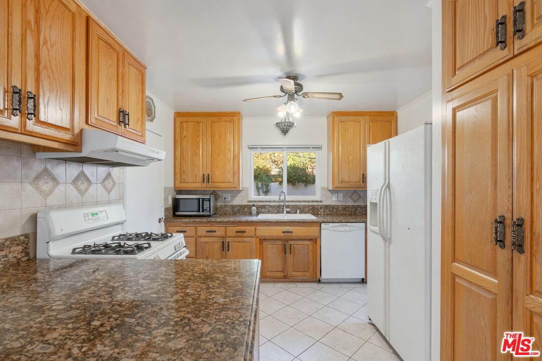 2648 Range Road Los Angeles, CA 90065 - Photo 7 of 26