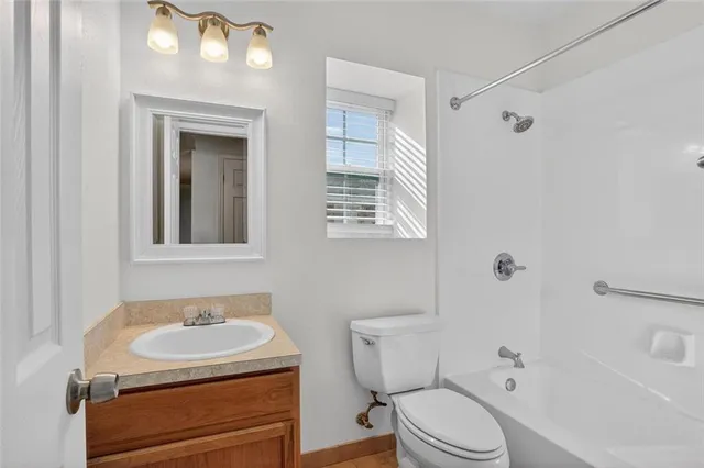 $1,800 | 2221 Neyrey Drive, Metairie, LA 70001