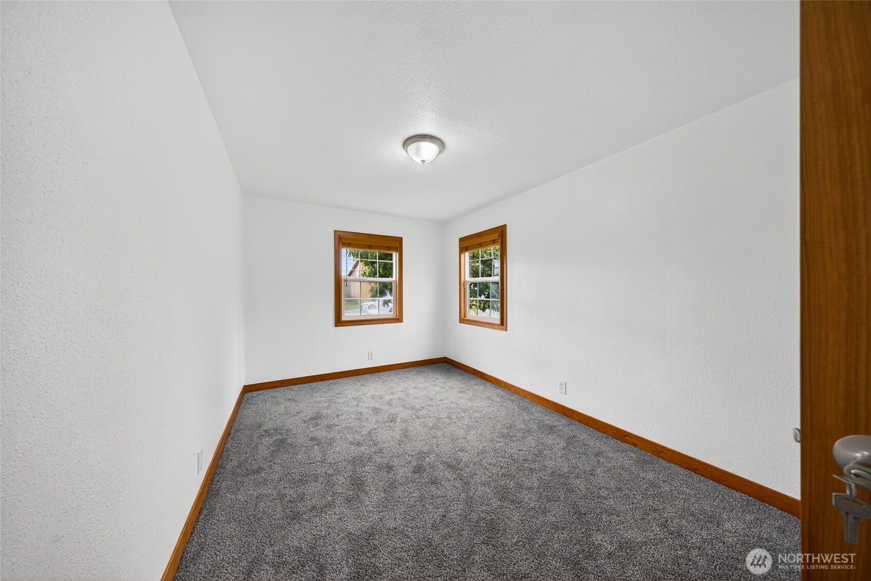 337 East Rio Vista Avenue Burlington, WA 98233 - Photo 11 of 37