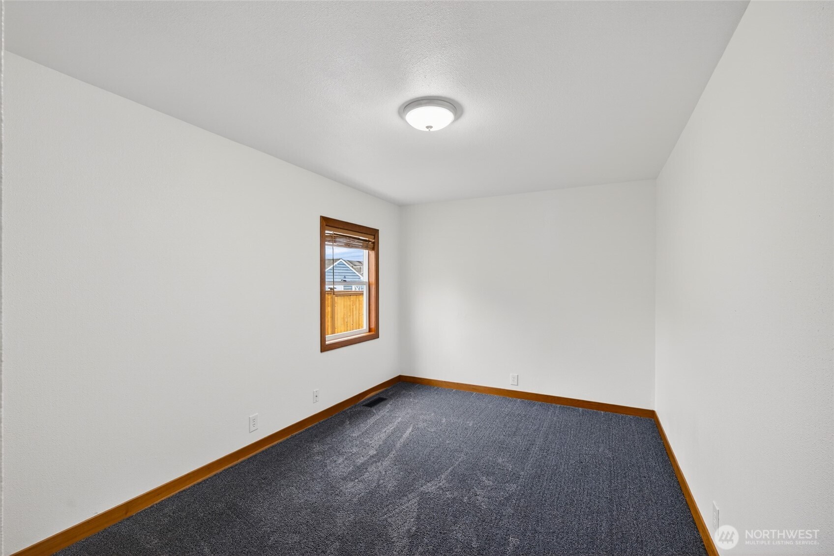 337 East Rio Vista Avenue Burlington, WA 98233 - Photo 22 of 37
