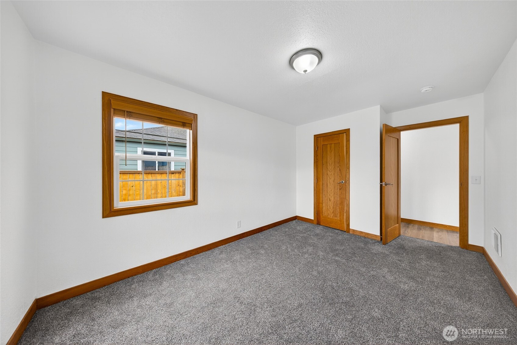 337 East Rio Vista Avenue Burlington, WA 98233 - Photo 10 of 37
