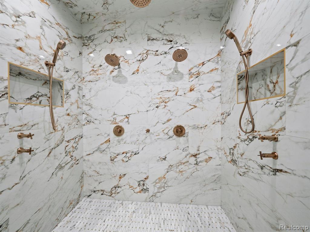 2575 Hiller Road West Bloomfield, MI 48324 - Photo 25 of 50 Gallery Image 25