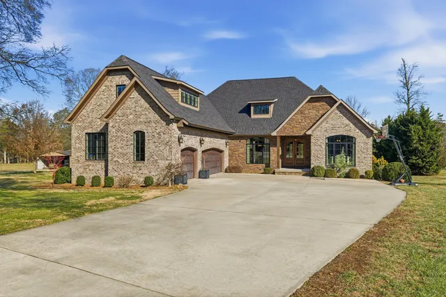 $849,900 | 1001 Williams Street, Decherd, TN 37324