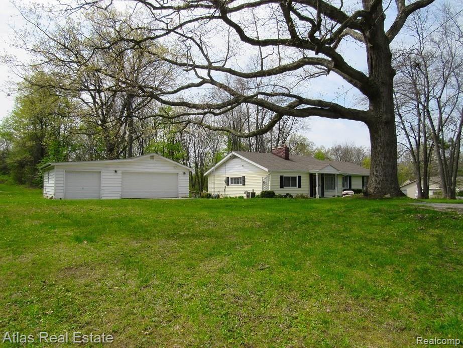 10492 Horton Road Goodrich, MI 48438 - Photo 3 of 16 IMG_3798.JPG