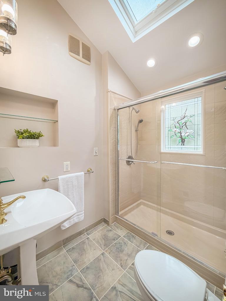 249 Forrest Road Yardley, PA 19067 - Photo 20 of 36 Main Bathroom