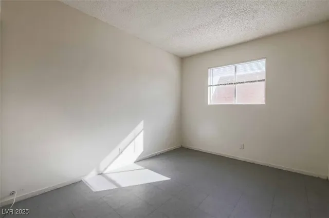 $1,100 | 1400 East Mesquite Avenue, Unit 4, Las Vegas, NV 89101