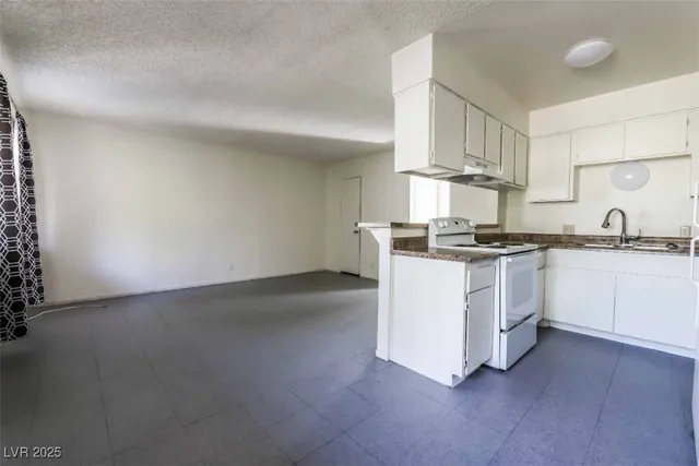 $1,100 | 1400 East Mesquite Avenue, Unit 4, Las Vegas, NV 89101