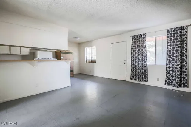 $1,100 | 1400 East Mesquite Avenue, Unit 4, Las Vegas, NV 89101