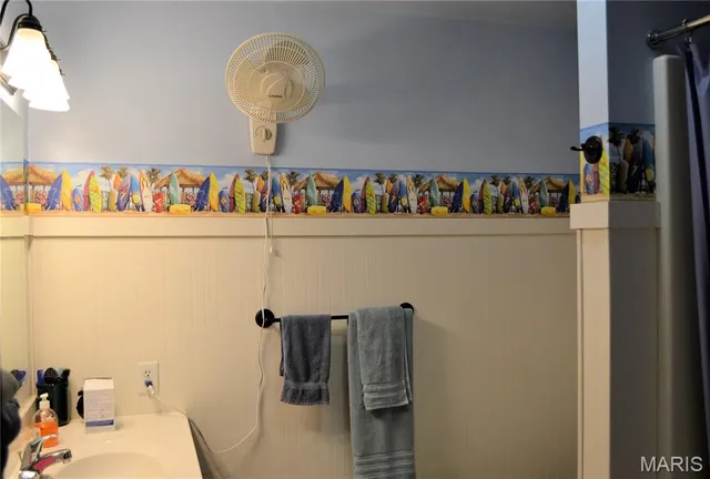 $299,900 | 11 D Ville Place, Hannibal, MO 63401