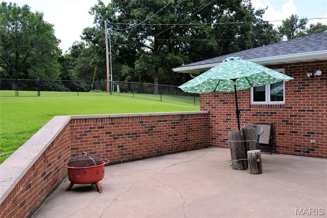 $299,900 | 11 D Ville Place, Hannibal, MO 63401