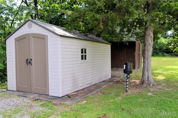 $290,000 | 11 D Ville Place, Hannibal, MO 63401