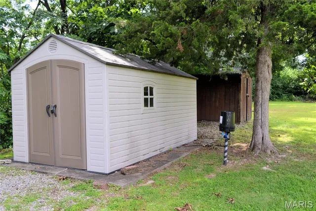 $299,900 | 11 D Ville Place, Hannibal, MO 63401