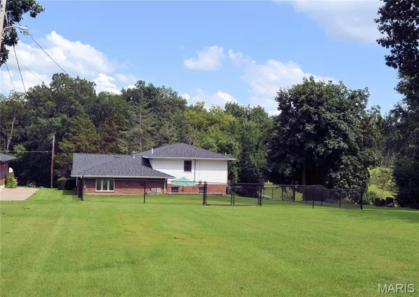 $290,000 | 11 D Ville Place, Hannibal, MO 63401