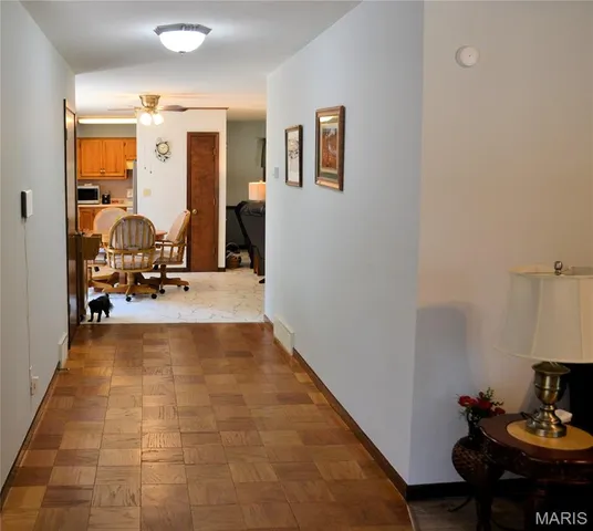 $299,900 | 11 D Ville Place, Hannibal, MO 63401