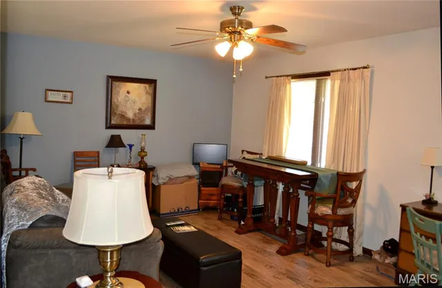 $299,900 | 11 D Ville Place, Hannibal, MO 63401