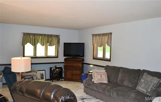 $299,900 | 11 D Ville Place, Hannibal, MO 63401