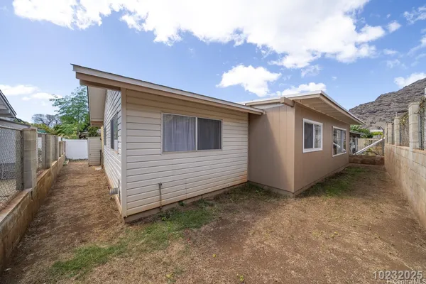 $2,750 | 84-562 Nukea Street, Waianae, HI 96792