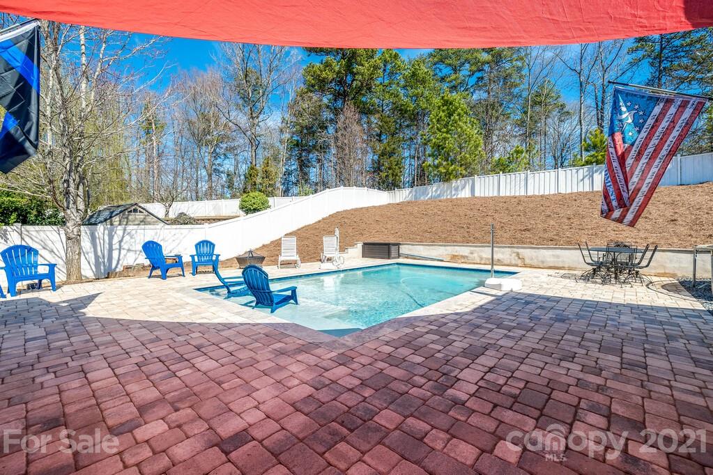 712 Bath Court Fort Mill, SC 29708 - Photo 33 of 42 a view of a park with large trees