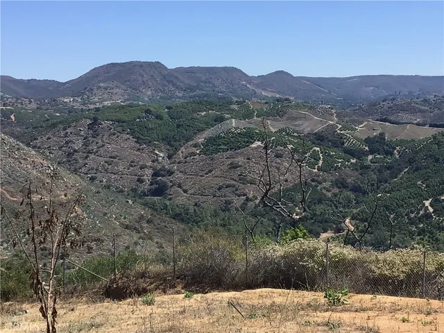 a view of outdoor space with mountain view