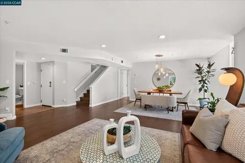 $940,000 | 3279 Mt Diablo Court, Unit 18, Lafayette, CA 94549