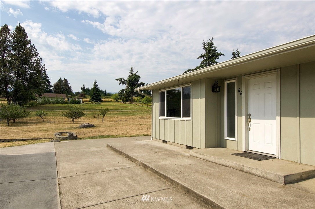66 Blue Mountain Road Port Angeles, WA 98362 - Photo 3 of 40 Gallery Image 3