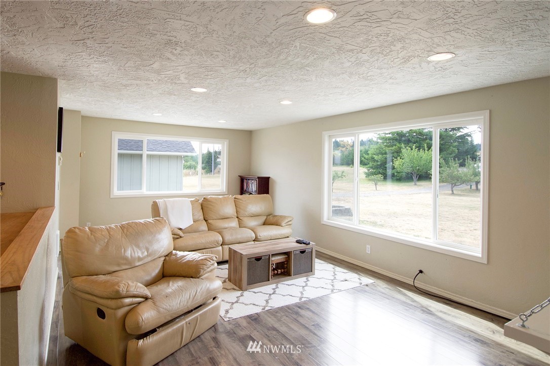 66 Blue Mountain Road Port Angeles, WA 98362 - Photo 5 of 40 Gallery Image 5