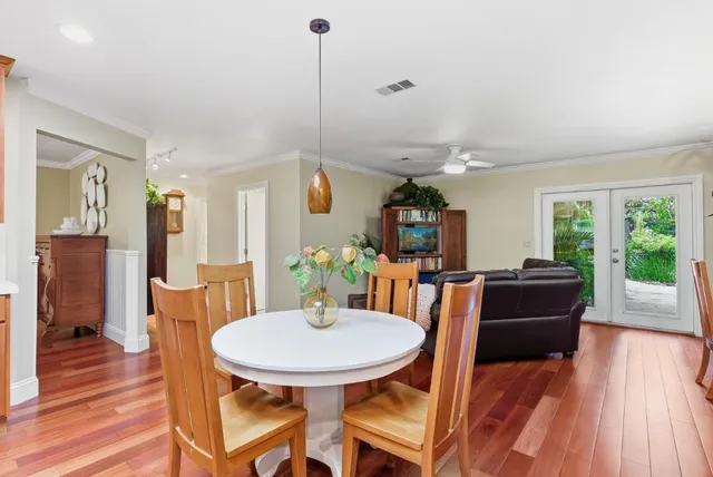 $10,000 | Greer Road, Palo Alto, CA 94303