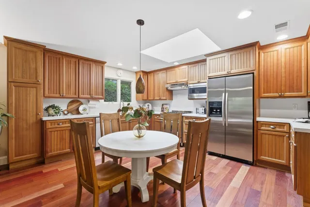 $10,000 | Greer Road, Palo Alto, CA 94303