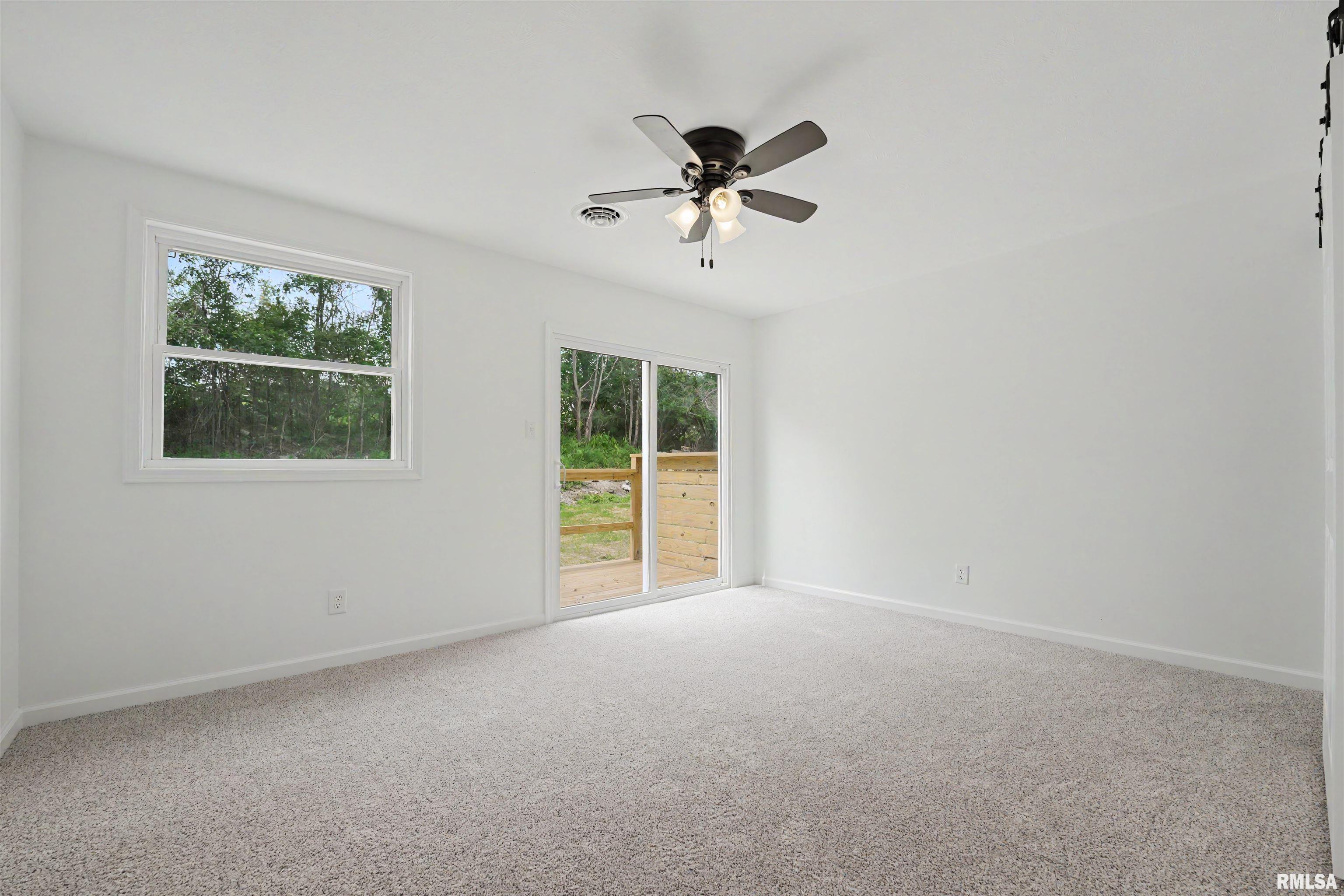709 South Kickapoo Street Lincoln, IL 62656 - Photo 11 of 25