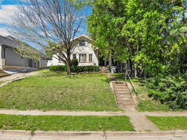 $625,000 | 613 North Ewing Avenue, Dallas, TX 75203