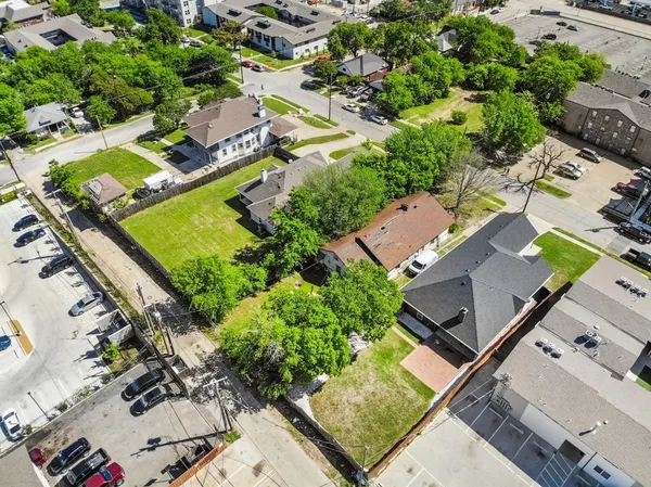 $625,000 | 613 North Ewing Avenue, Dallas, TX 75203