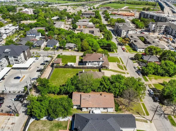 $625,000 | 613 North Ewing Avenue, Dallas, TX 75203