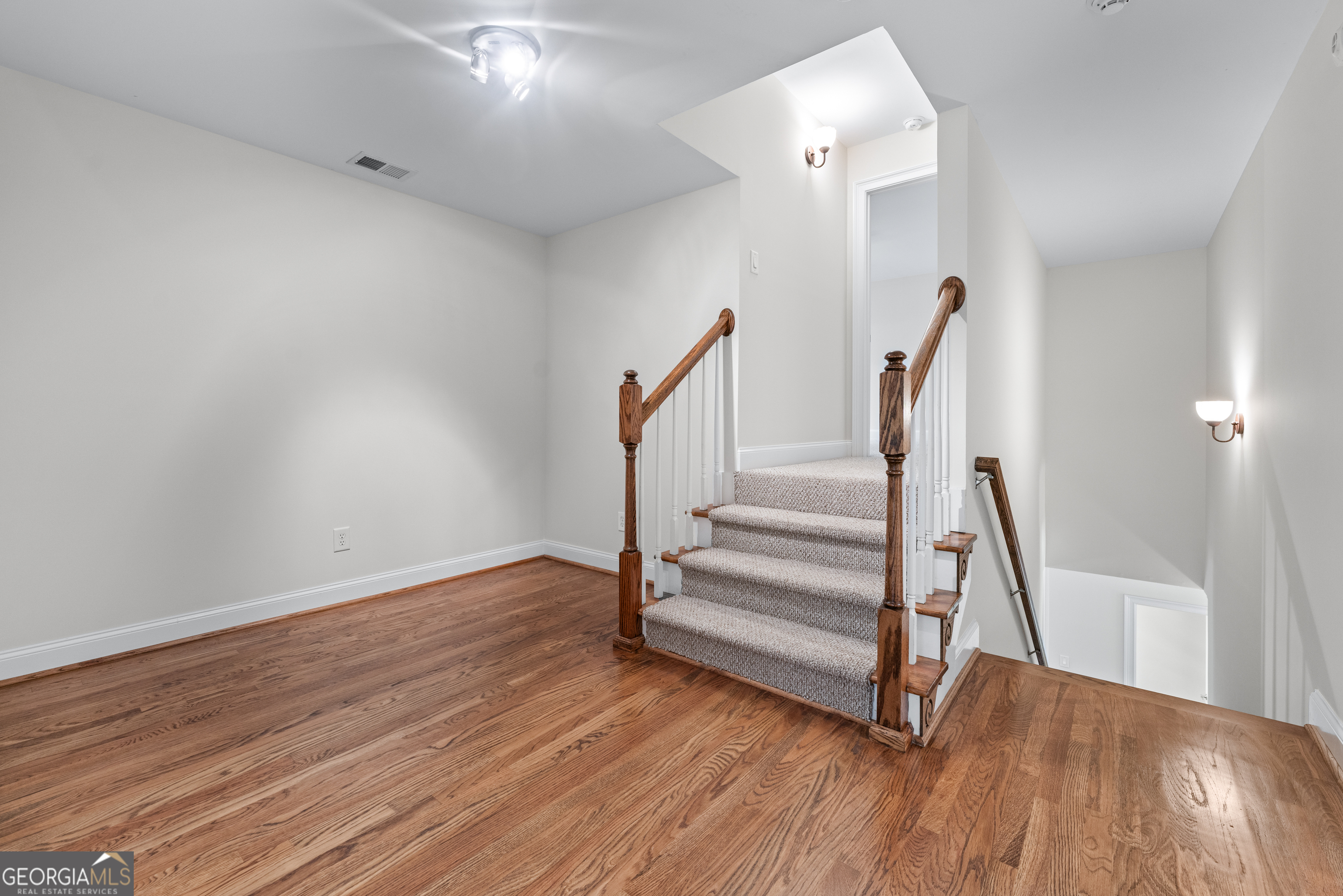 6020 Cochran Mill Road Chattahoochee Hills, GA 30213 - Photo 25 of 44 a view of entryway with wooden floor