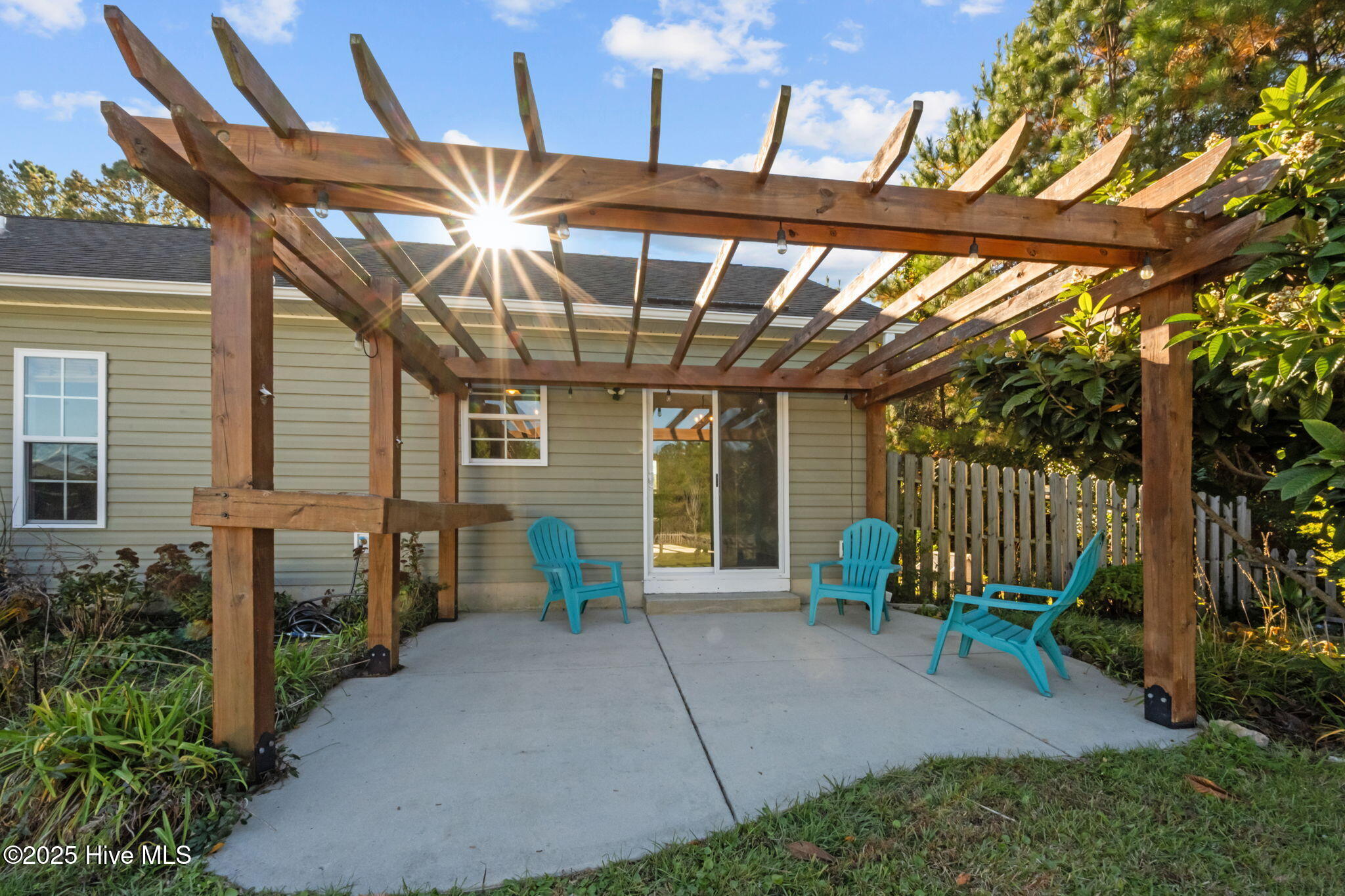 301 Kraft Street Holly Ridge, NC 28445 - Photo 15 of 50 Back Patio