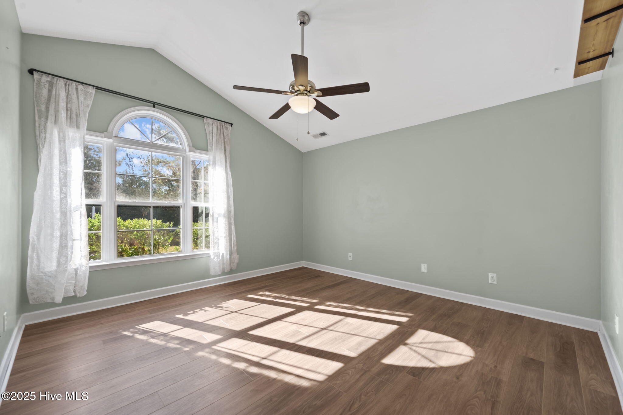 301 Kraft Street Holly Ridge, NC 28445 - Photo 17 of 50 Master Suite