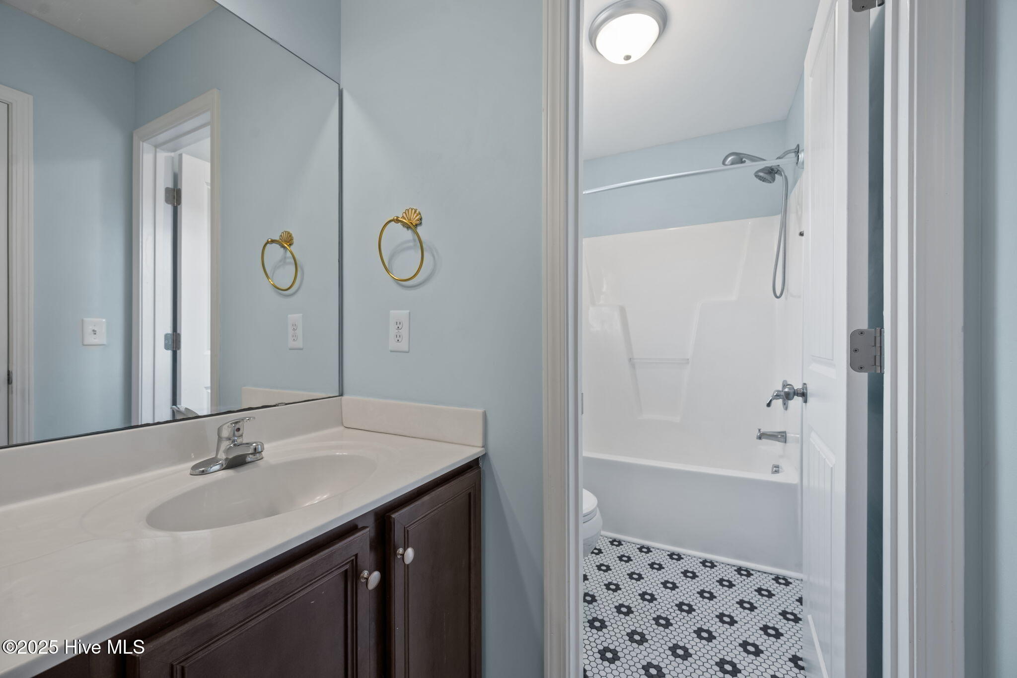 301 Kraft Street Holly Ridge, NC 28445 - Photo 21 of 50 Master Bathroom