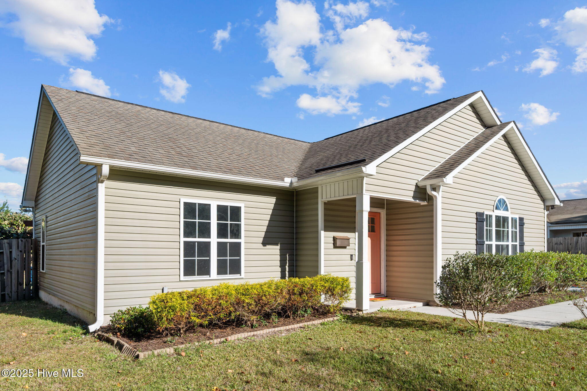 301 Kraft Street Holly Ridge, NC 28445 - Photo 4 of 50 301 Kraft Street