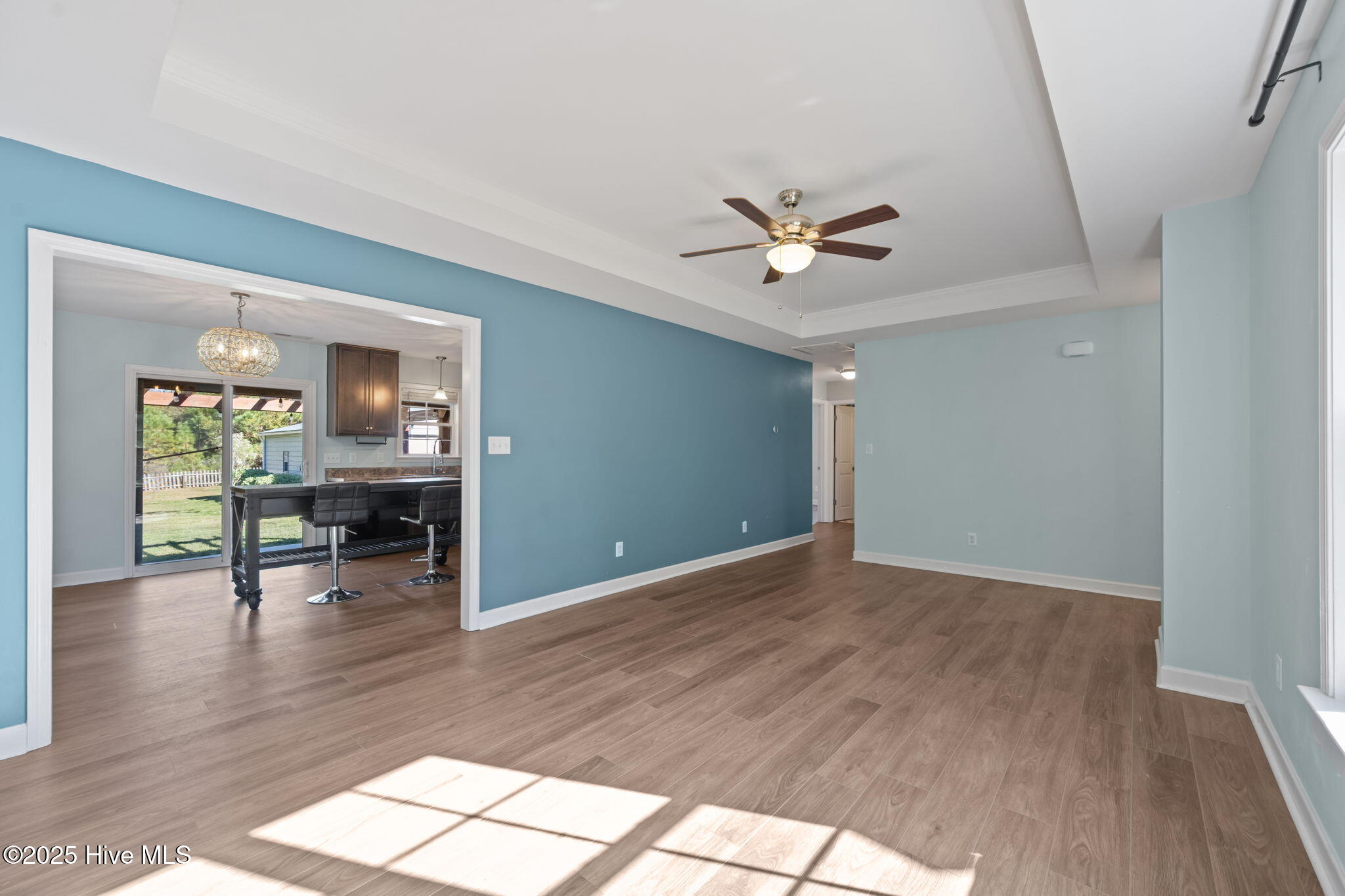 301 Kraft Street Holly Ridge, NC 28445 - Photo 8 of 50 Living Room
