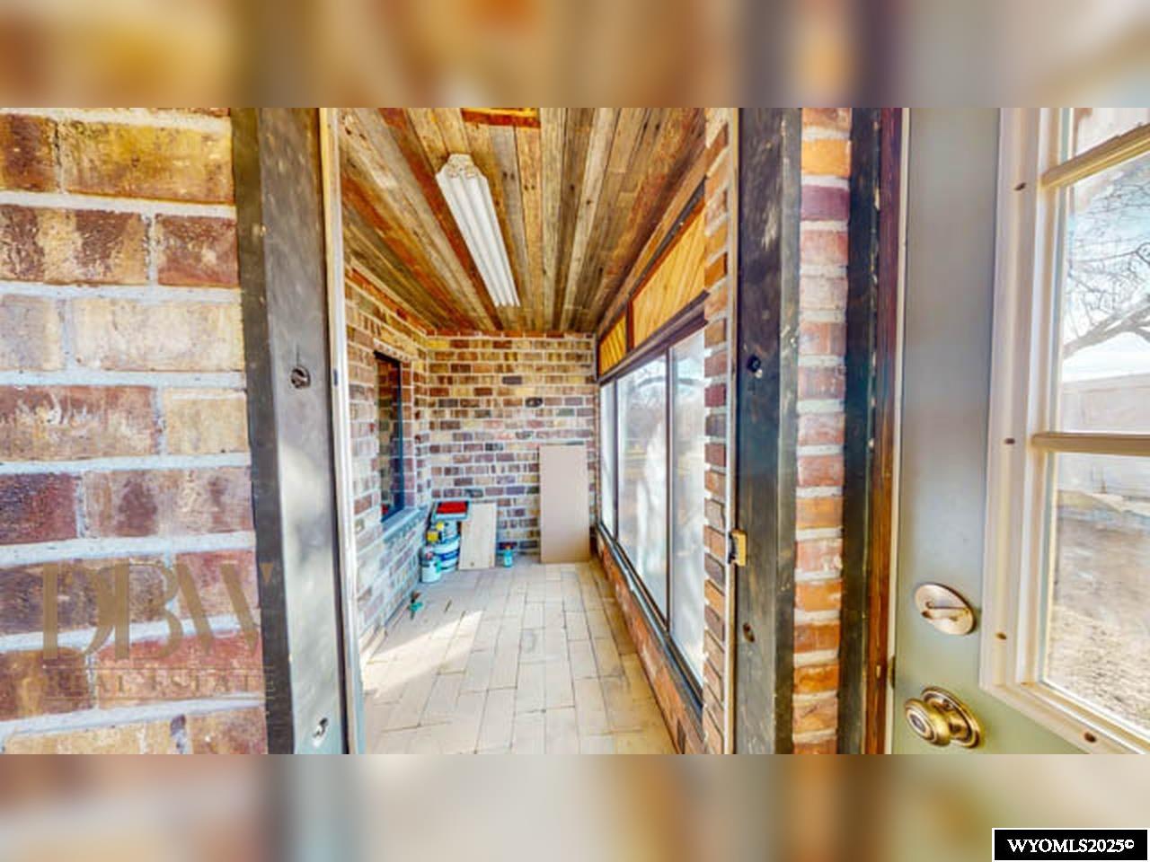 1126 Amoretti Street Thermopolis, WY 82443 - Photo 3 of 21