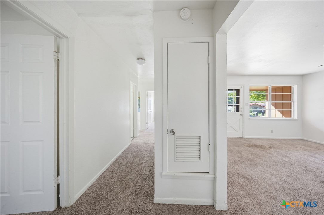 1311 Missouri Avenue Killeen, TX 76541 - Photo 14 of 29 an empty room with windows