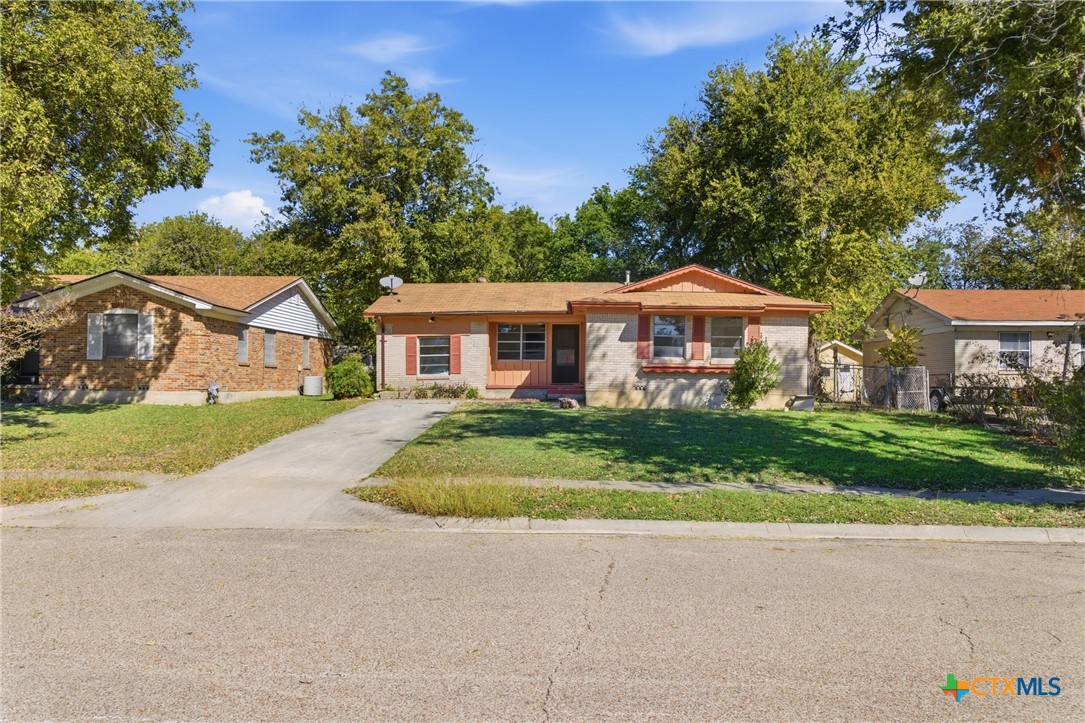 1311 Missouri Avenue Killeen, TX 76541 - Photo 2 of 29 front view of house with a yard