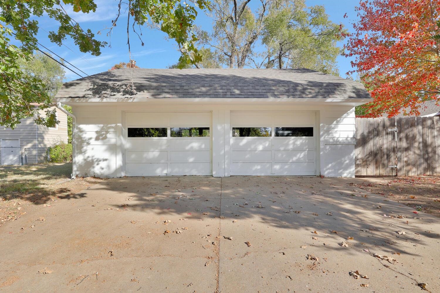 1603 Cron Street Augusta, KS 67010 - Photo 3 of 36